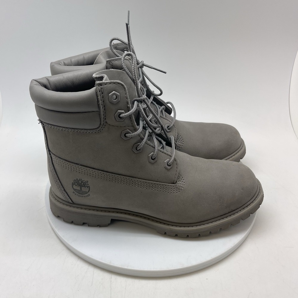 Timberland Boots Womens 7.5 Waterville 6-Inch Lace-Up Waterproof Nubuck Leather